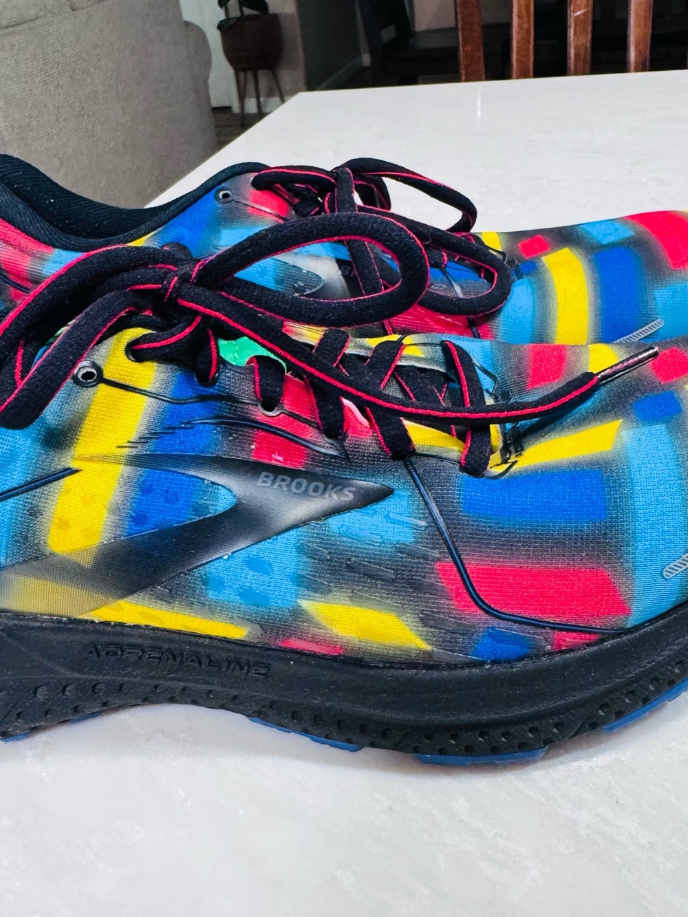 Brooks Multicolor Sneakers - Blue, Yellow & Pink Accents - Picture 4 of 6